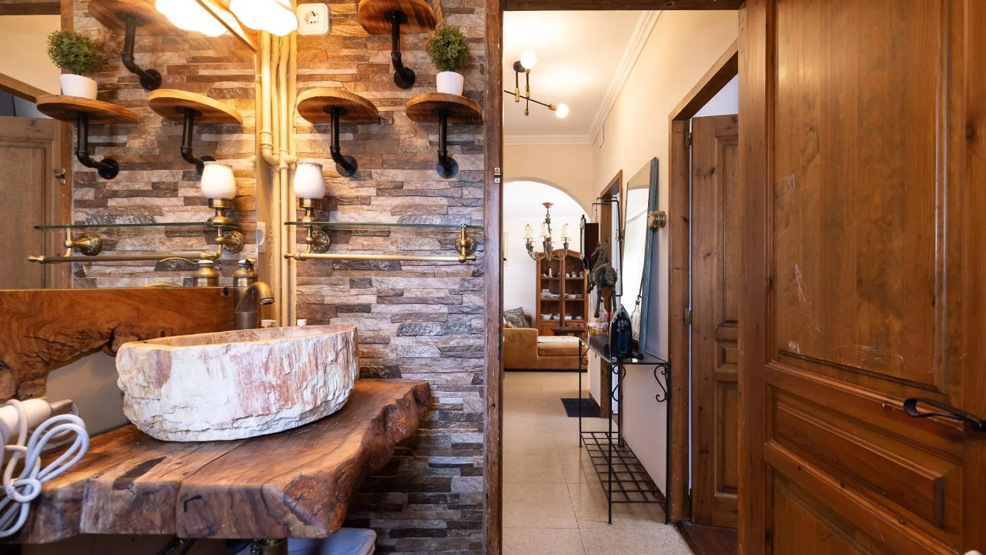Villa Frades 살루 펜션