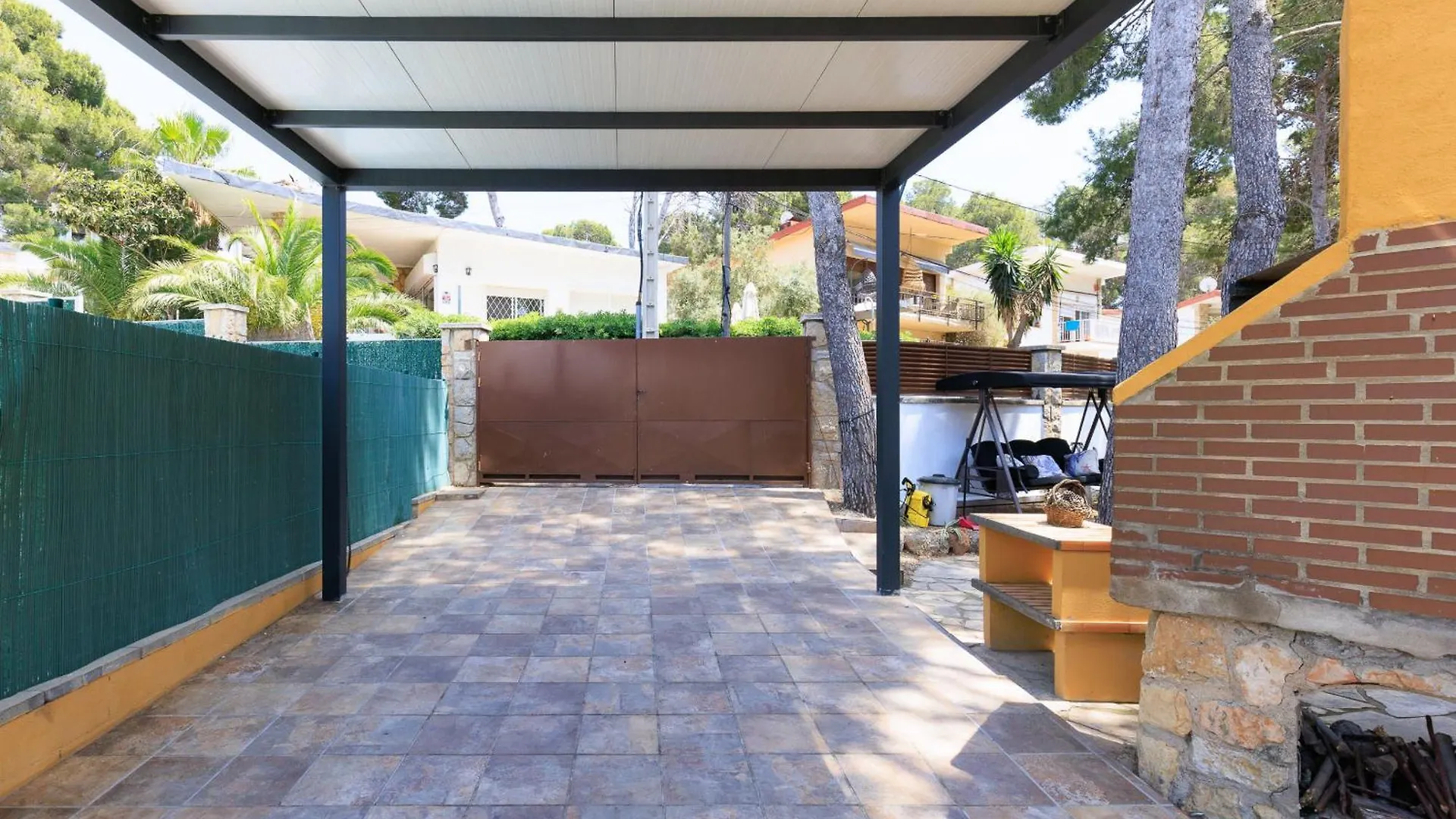 בית נופש סאלו Villa Frades ספרד