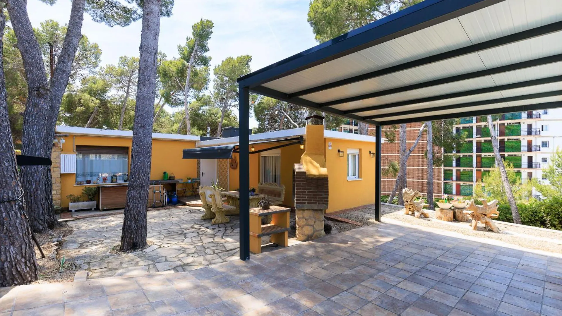 בית נופש סאלו Villa Frades